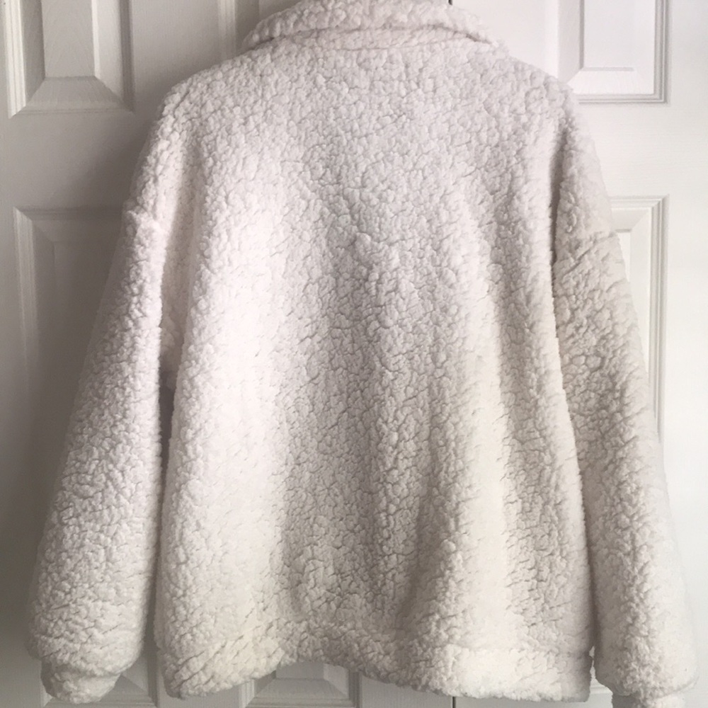 Teddy Jacket - Picture 3 of 5